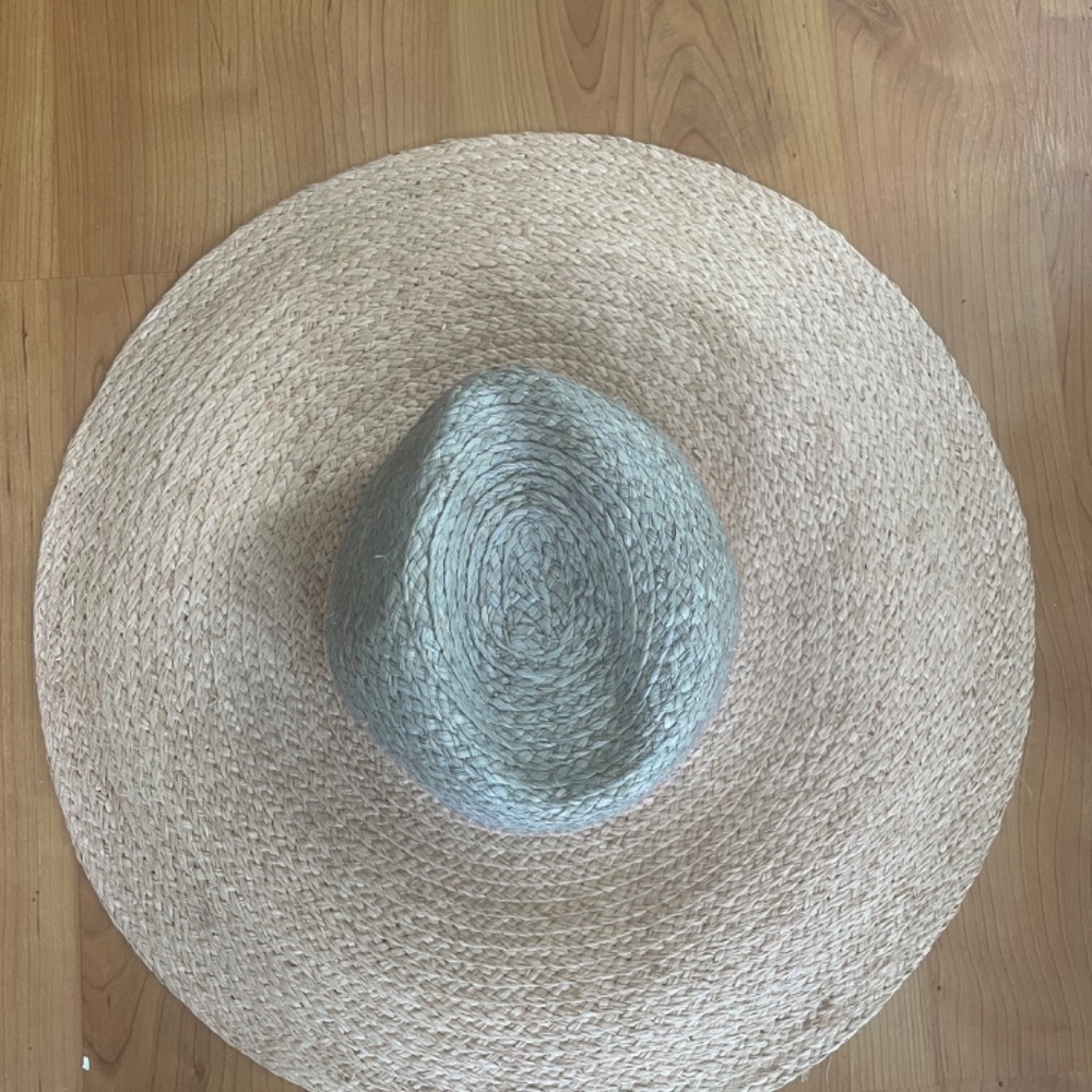 BCBG summer hat - Picture 4 of 5